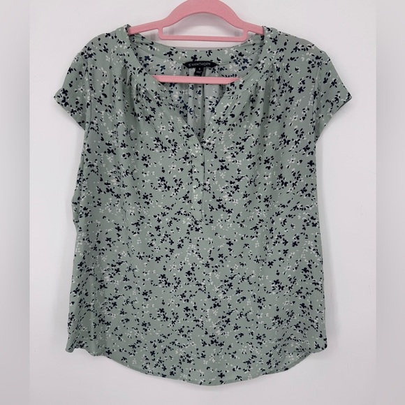 41 Hawthorn Tops - 41 Hawthorn Women's Mint Green Floral Split V-Neck Cap Sleeve Blouse Size XL